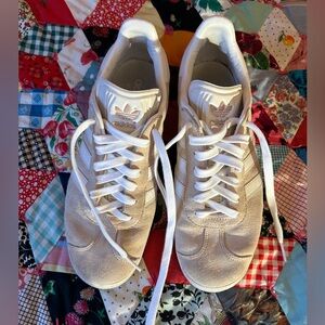 Adidas Cream and White  Gazelles sneakers